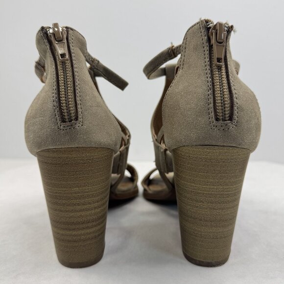 Maurices Womens Dark Tan Elsy Suede Faux Leather Arrow Sandals Block Heels Sz 6M - Picture 4 of 14